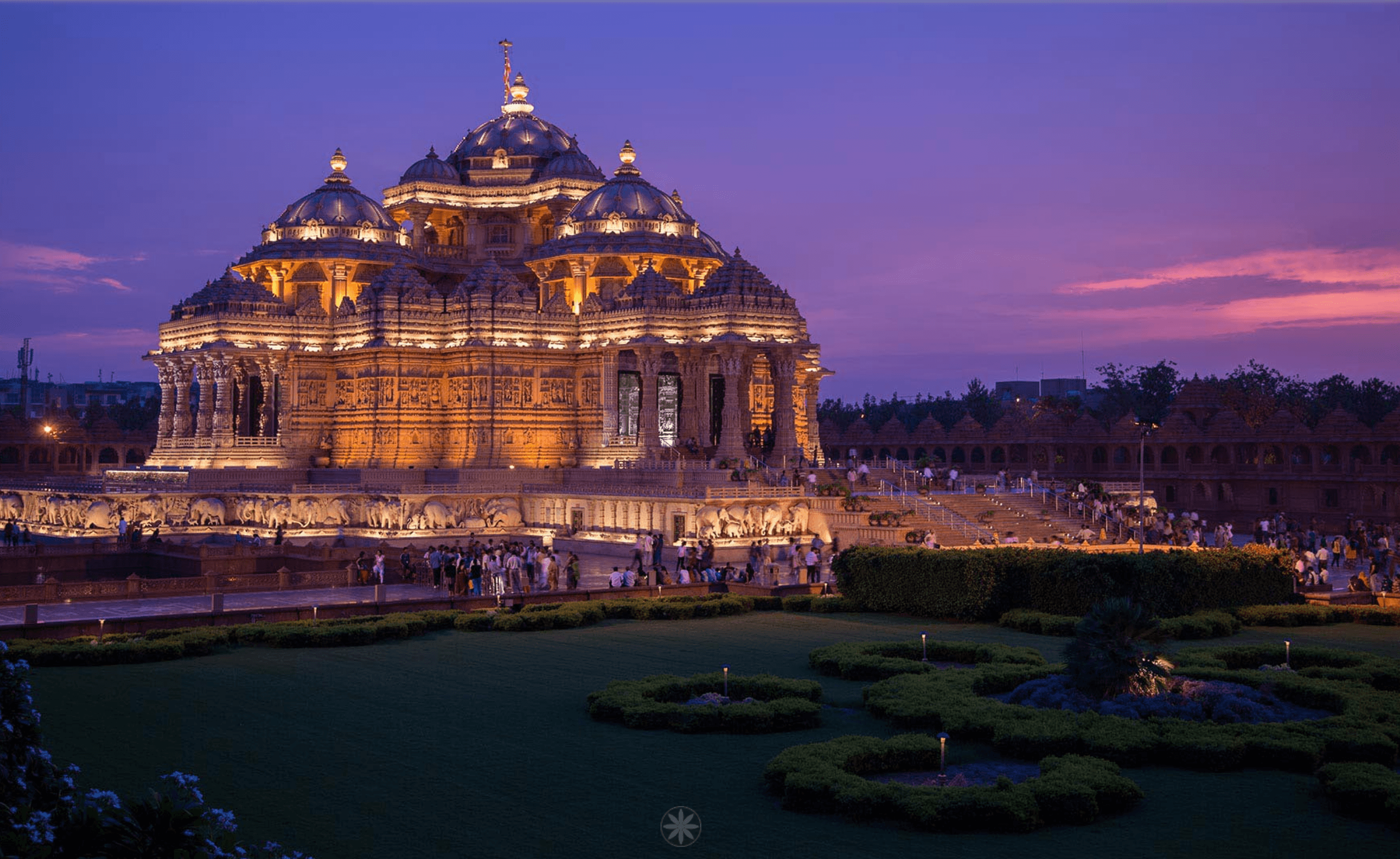 places to visit in delhi in evening with friends