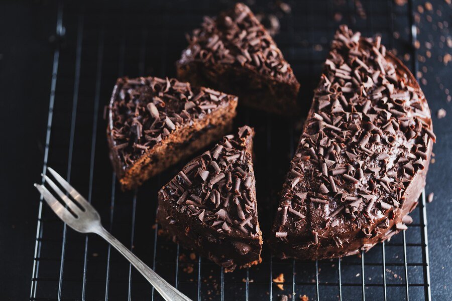 Quick & Easy Chocolate Cake with Berries